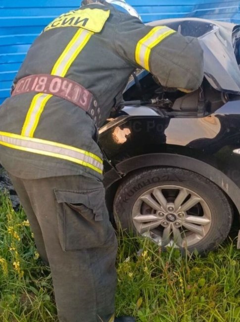В Тарусском районе Hyundai не поделил дорогу с фонарём