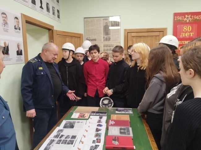 Ученики школы № 3 Няндомы посетили локомотивное депо