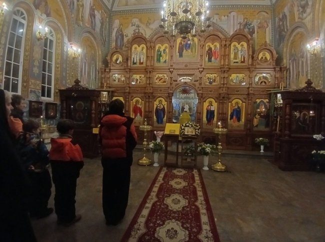 Юные скауты испекли пирожные для Сяндемского монастыря в Карелии